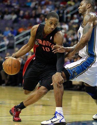 布伦森的表现令人瞩目（布伦森表现抢眼）