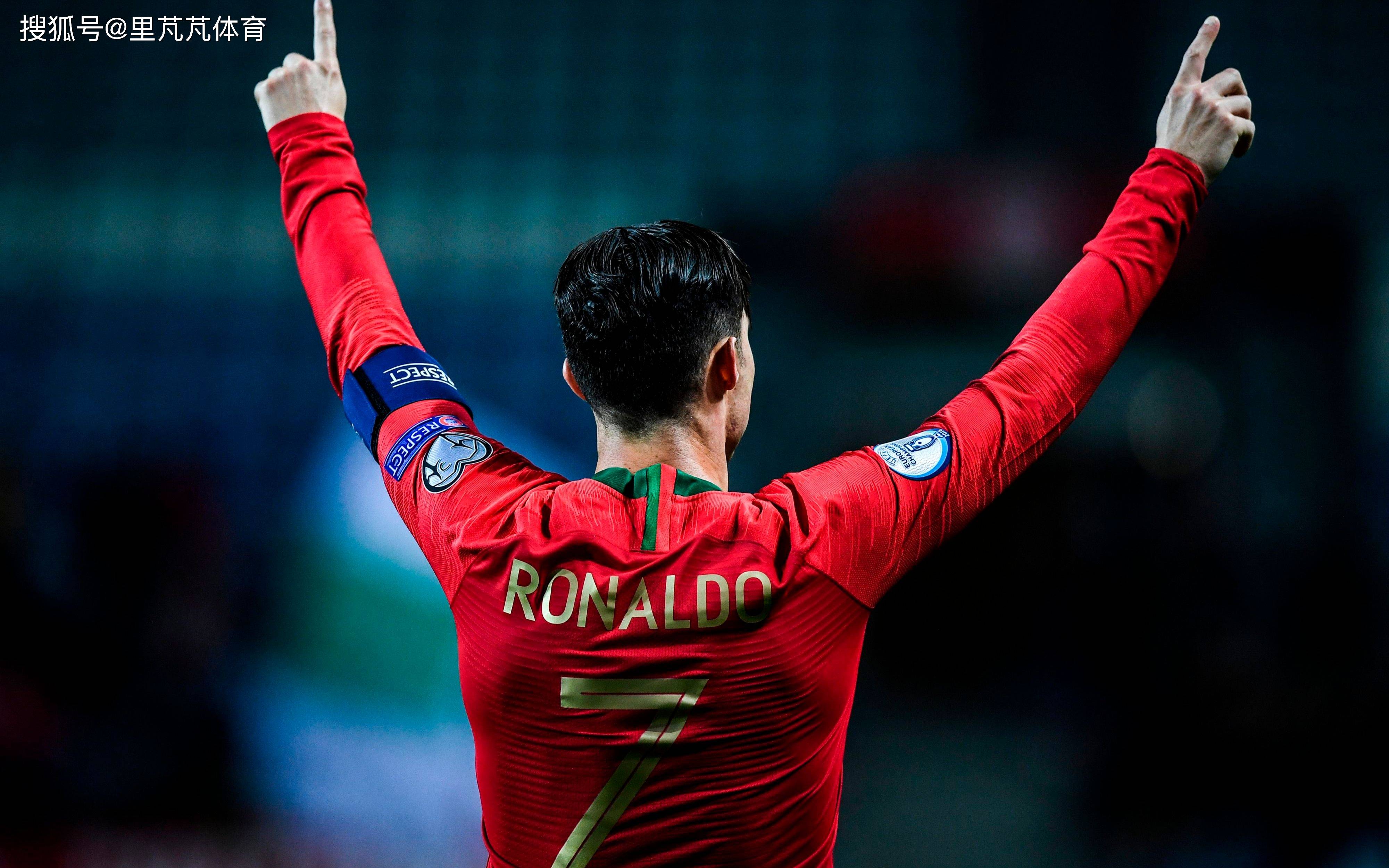 打进精彩世界波+头球破门，马杜埃凯当选欧冠本周最佳球员（神仙球加头槌建功，马杜埃凯荣膺欧冠周最佳）