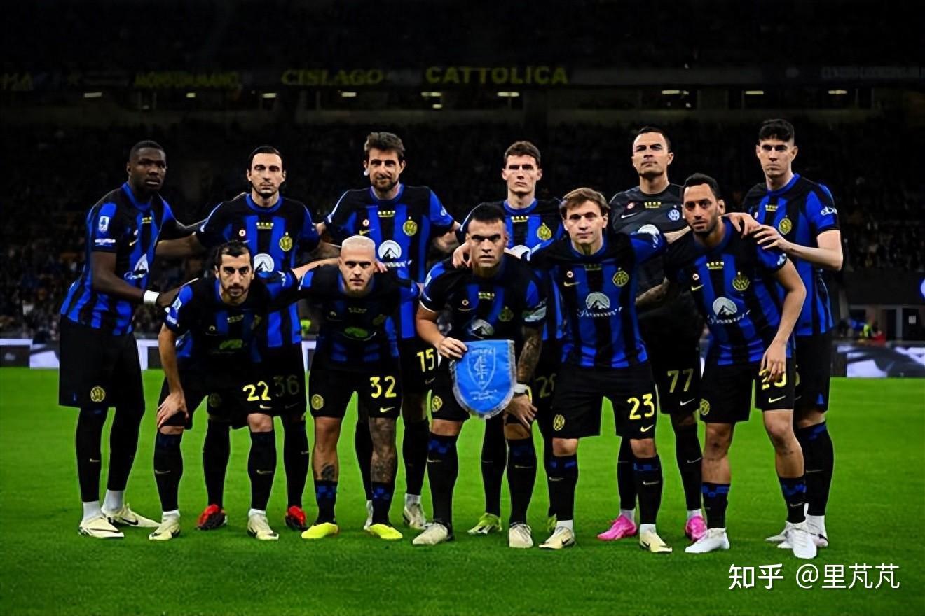 贝纳蒂亚：除了德布劳内，夏窗我们还联系过韦斯利-福法纳（贝纳蒂亚：夏窗除德布劳内外，我们也曾接触韦斯利-福法纳）