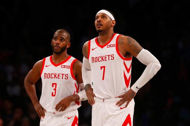 西甲战报：费尔南德斯点射制胜，十人西班牙人1-0十人巴列卡诺（西甲：费尔南德斯点球建功，10人西班牙人1-0力克10人巴列卡诺）