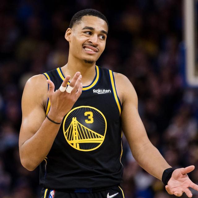 黄蜂新人连续高光表现（黄蜂新秀连场闪耀）