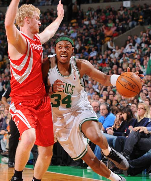 记录报：中国与日本的俱乐部关注葡超中场林肯；身价350万欧（《记录报》：中日多家俱乐部有意葡超中场林肯，估值约350万欧元）