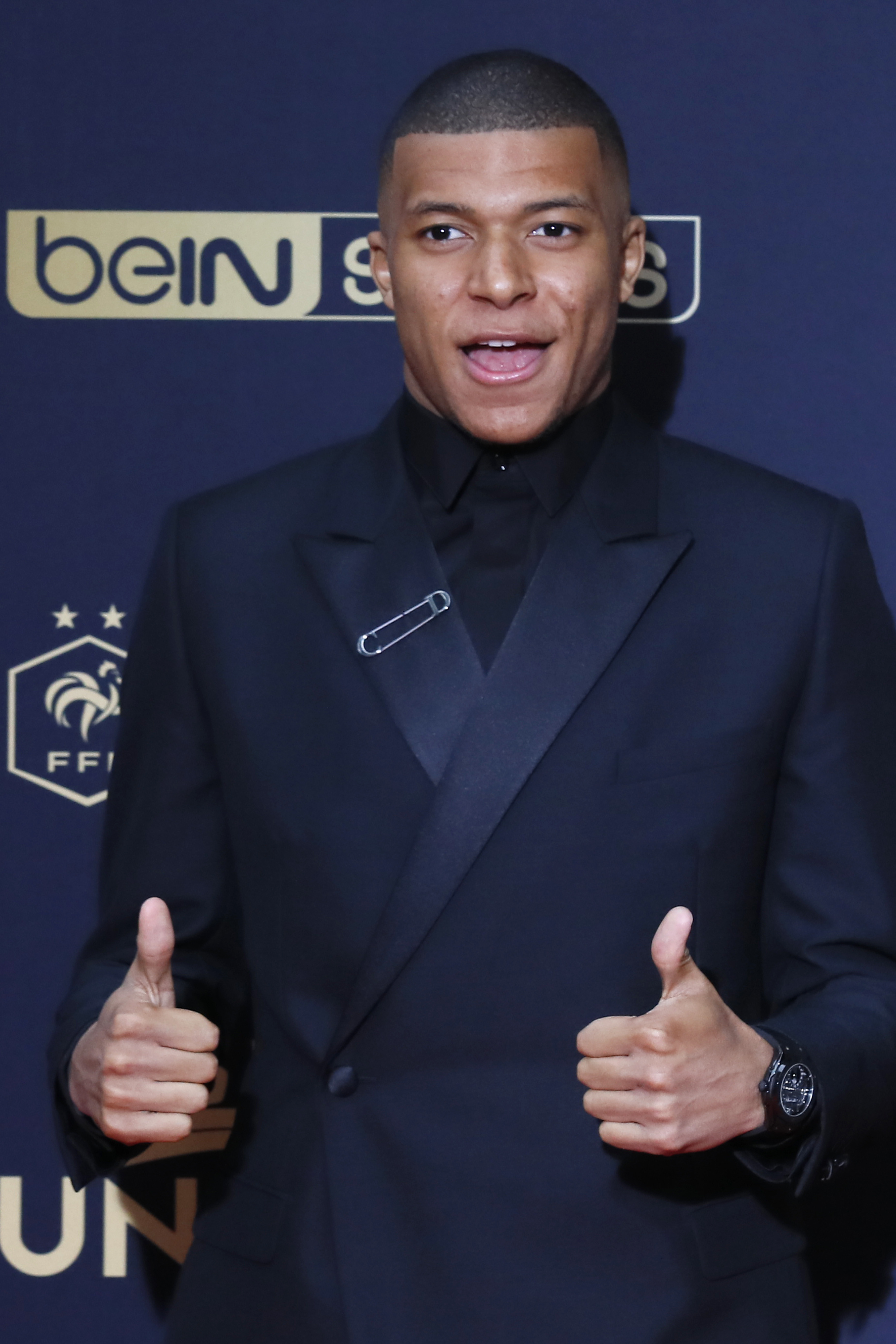 现役球员圣诞大战单场得分：东契奇50分最高，9人轰40+（圣诞大战现役球员单场得分榜：东契奇50分领跑，9人曾砍40+）