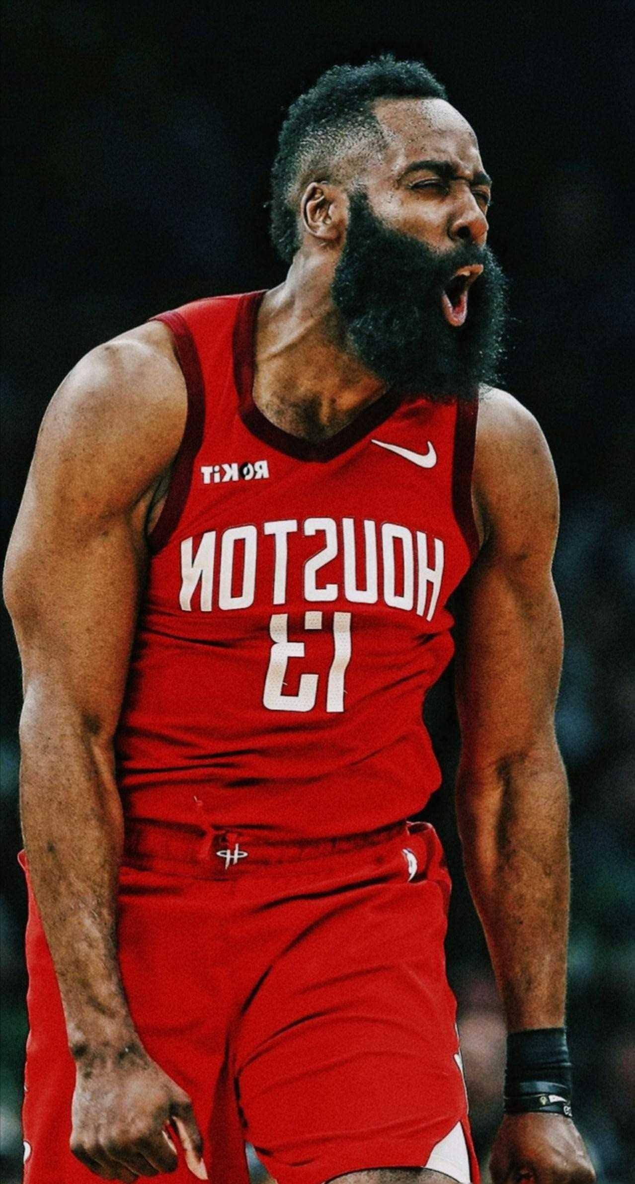 姆巴佩欧冠生涯已5次戴帽，仅次于梅西、C罗和莱万（姆巴佩欧冠5度戴帽，历史仅逊梅西、C罗与莱万）